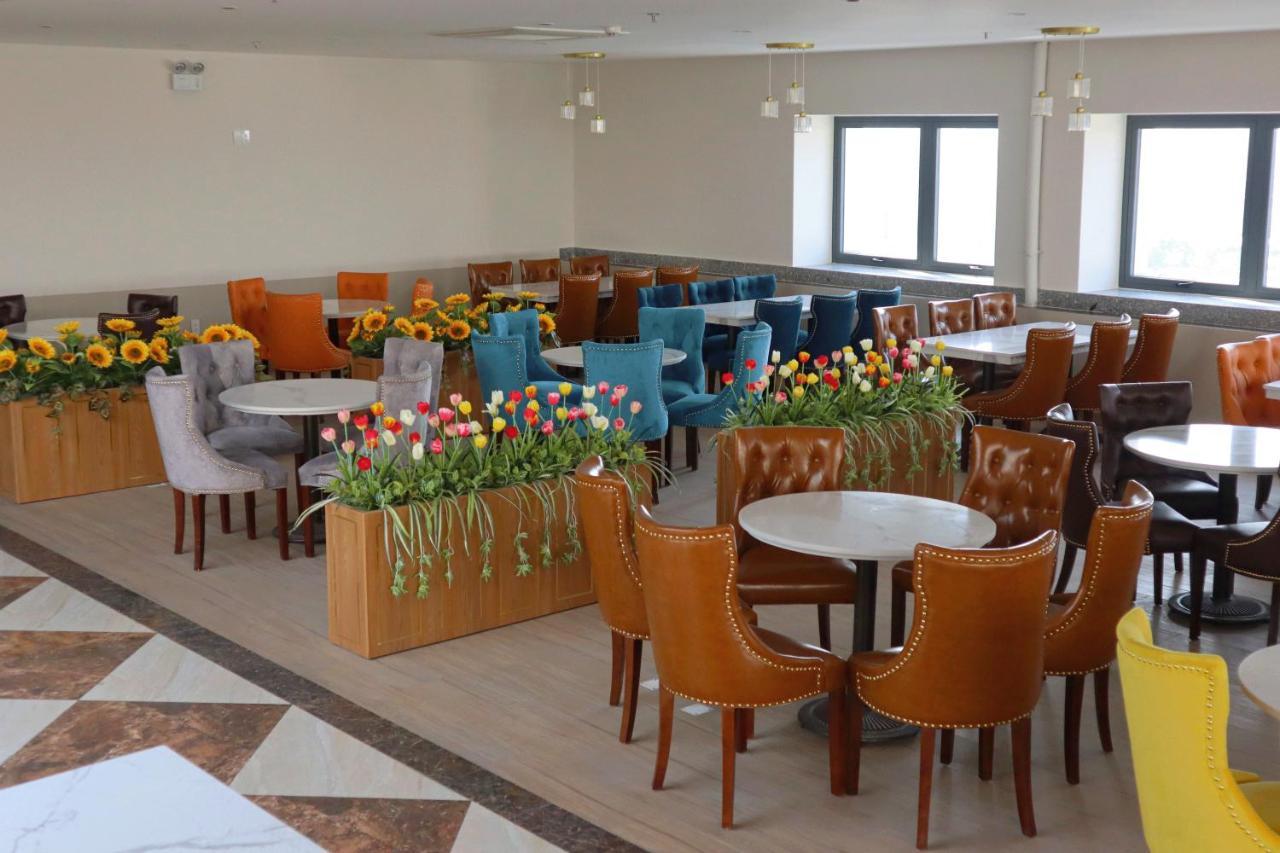 Atp Galaxy Hotel & Apartment Danang Экстерьер фото